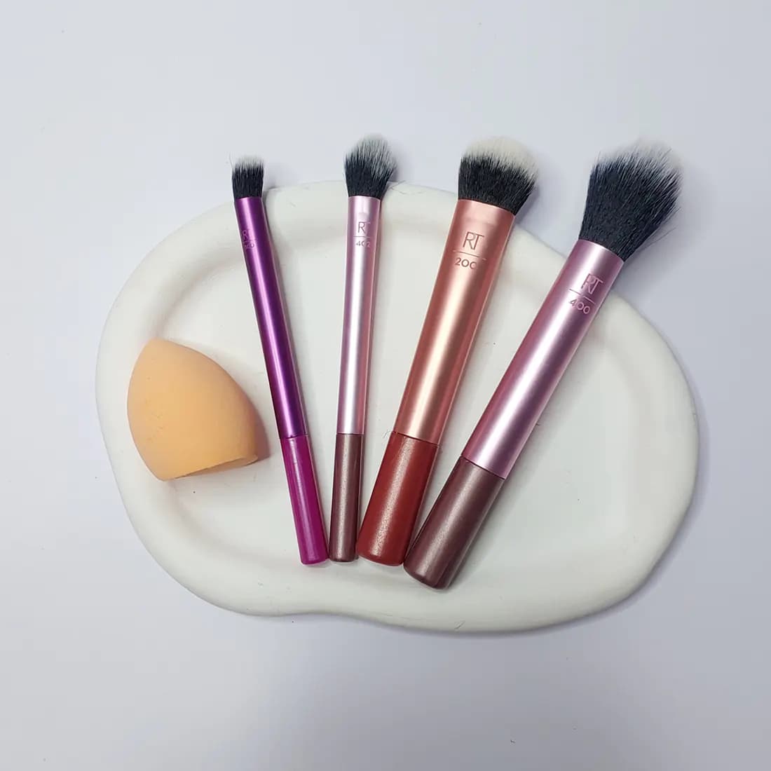 ست براش و پد آرایشی طرح ریل تکنیک مدل Everyday Essentials — تصویر ۳