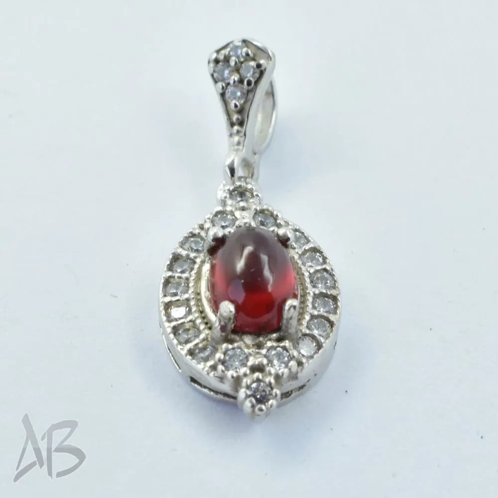 گردنبند یا مدالی نقره گارنت اصل عیار 925 آقابزرگ کد Med63 — تصویر ۶