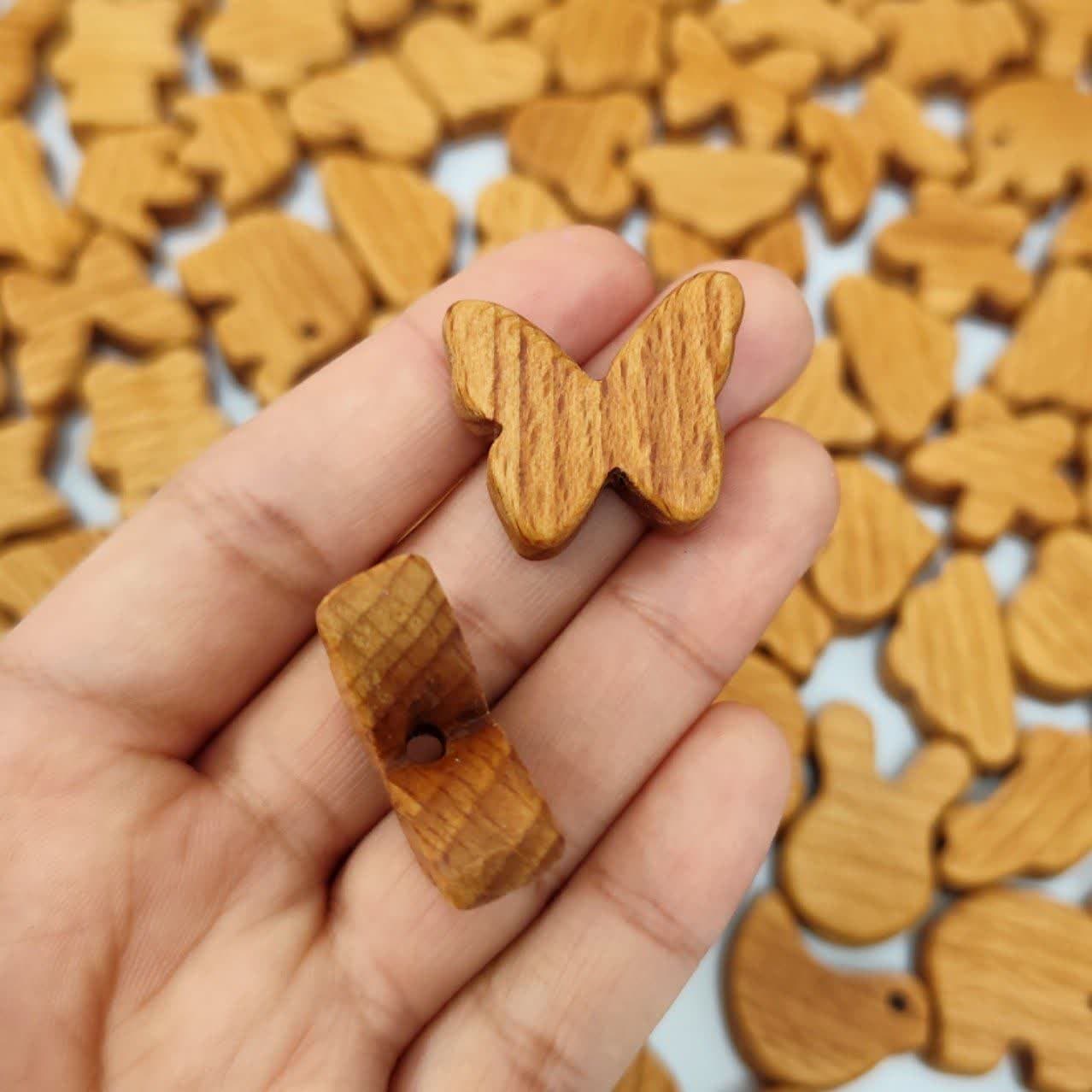 مهره چوبی راش پروانه روغن زده (1عدد)