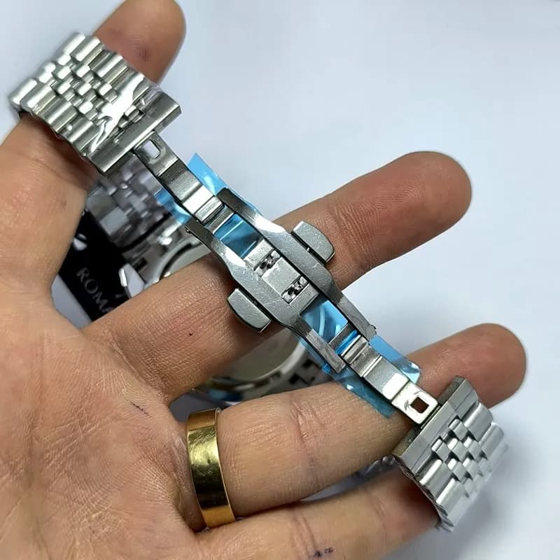 ساعت مردانه رومانسون والنتینو – موتور ژاپن – تاریخ دار – طرح سه موتور – 109901 — تصویر ۵