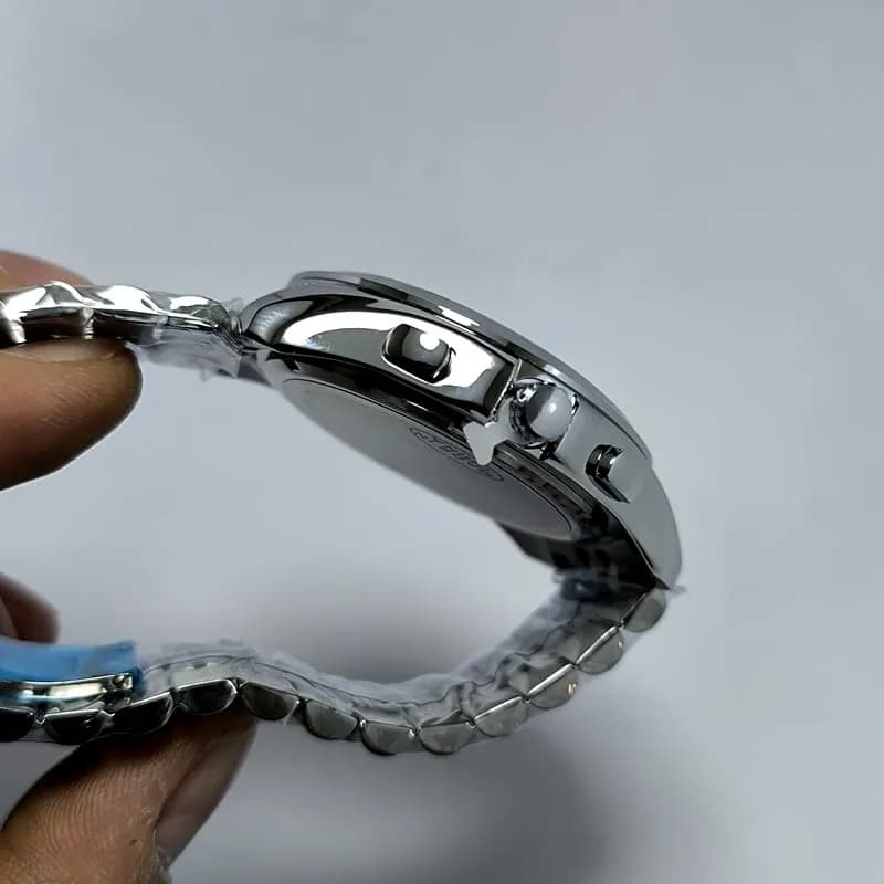 ساعت مردانه رومانسون والنتینو – موتور ژاپن – تاریخ دار – طرح سه موتور – 109901 — تصویر ۷
