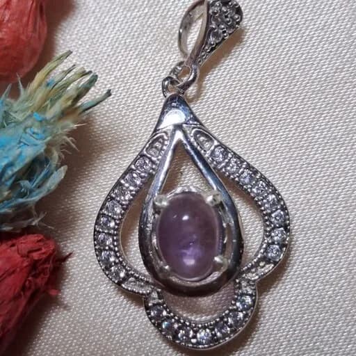 گردنبند نقره نگین آماتیس اصل (آمتیست) بنفش عیار 925 آقابزرگ کد Med32 — تصویر ۳