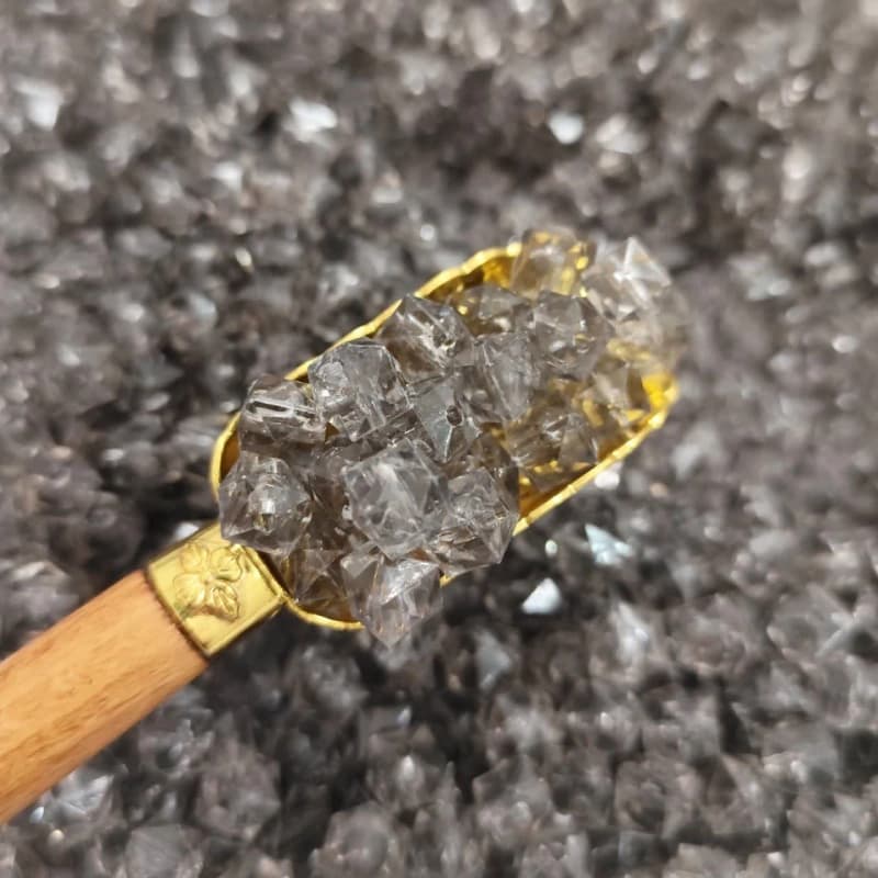 مهره رنگی ایرانی شفاف دودی چندوجهی سایز 10میل(100گرمی) — تصویر ۲