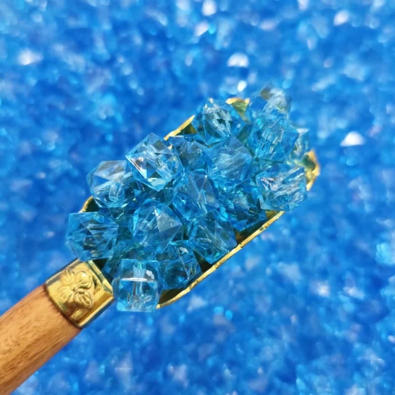 مهره رنگی ایرانی شفاف آبی چندوجهی سایز 10میل(100گرمی)