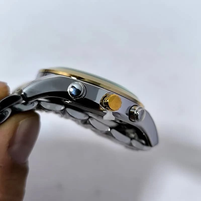 ساعت مردانه رومانسون والنتینو – موتور ژاپن – تاریخ دار – طرح سه موتور – 119901 — تصویر ۴