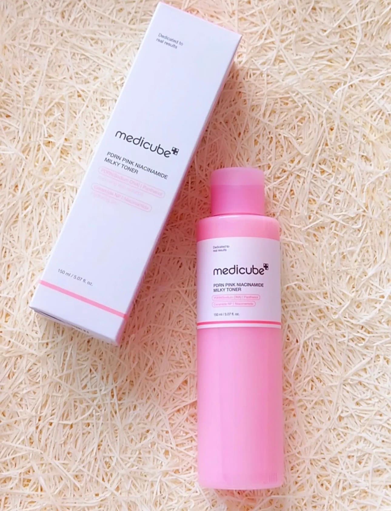 تونر شیری صورتی نیاسینامید PDRN مدی‌کیوب – Medicube PDRN Pink Niacinamide Milky Toner