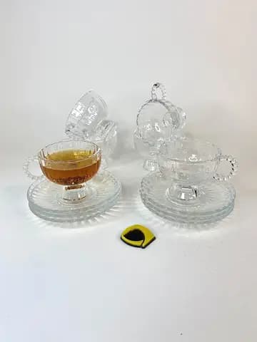استکان چای خوری بلور شیاردار دسته مرواردیدی لبه ساده با نعلبکی — تصویر ۲