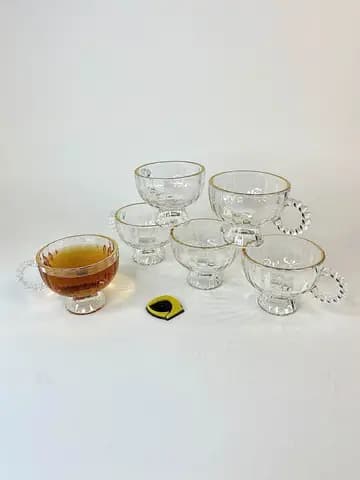 استکان چای خوری بلور شیاردار دسته مرواردیدی لبه طلایی