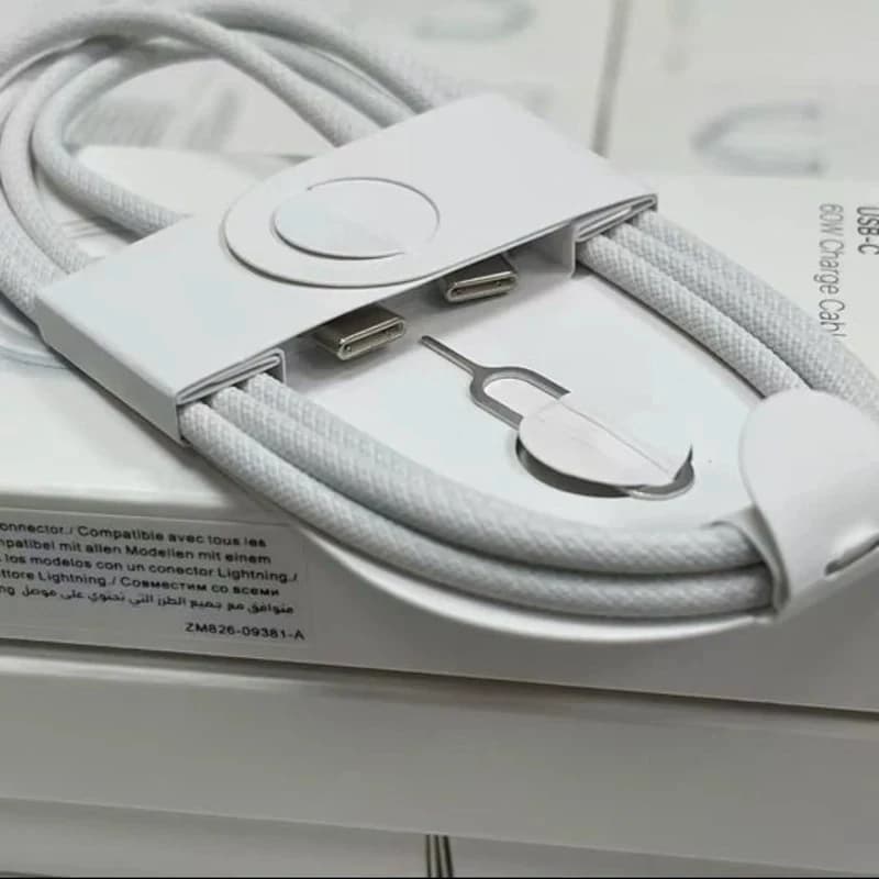 کابل آیفون ۱۶ اورجینال USB-C | یک متری، روکش برزنتی و انتقال دیتا — تصویر ۳