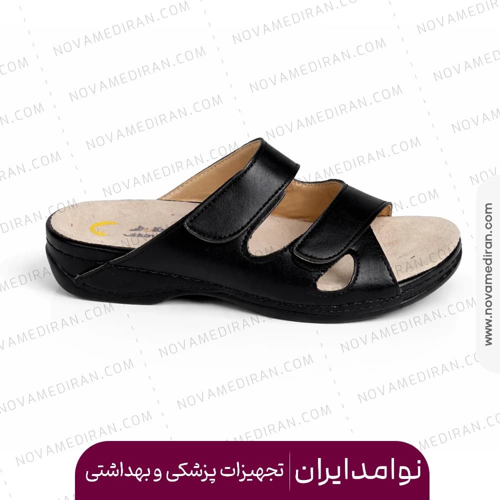 صندل زنانه طبی برند پاتکان طب کد ۱۵۵ رنگ مشکی با کفی قابل تعویض