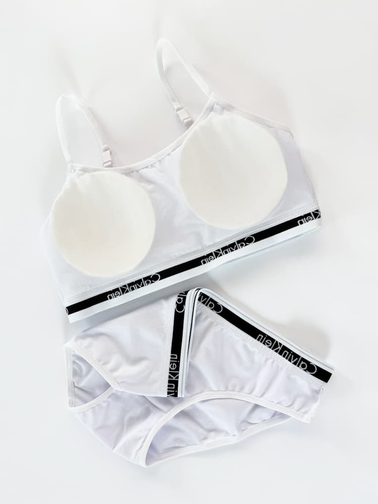 ست نیمتنه کاپدار بندی و شورت اسلیپ نخ پنبه کلوین کلاین Calvin Klein — تصویر ۴