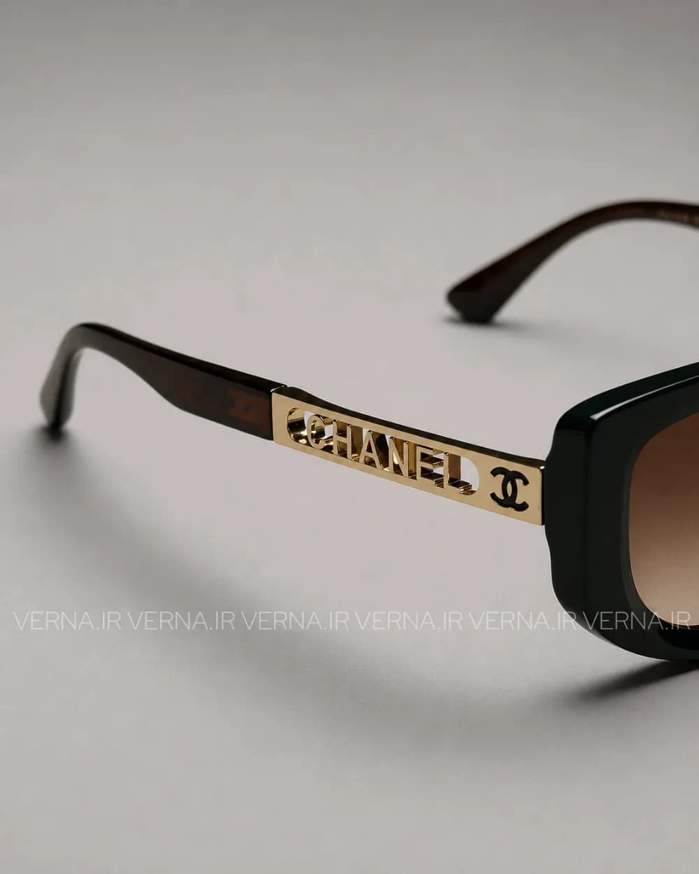 عینک افتابی مردانه چنل |CHANEL — تصویر ۵