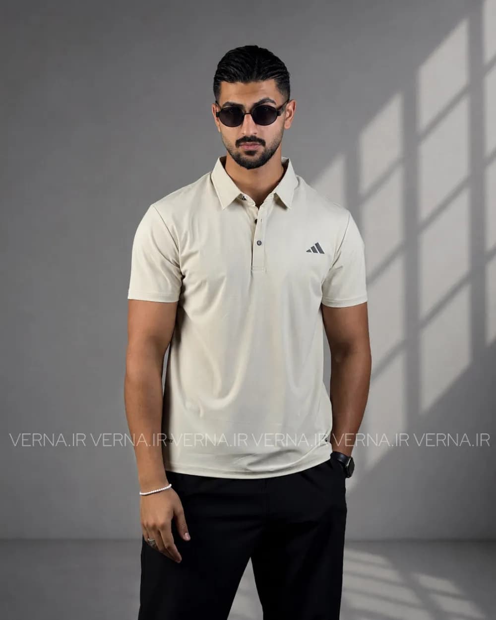 تیشرت مردانه ورزشی سه دکمه طرح مربع ADIDAS — تصویر ۲