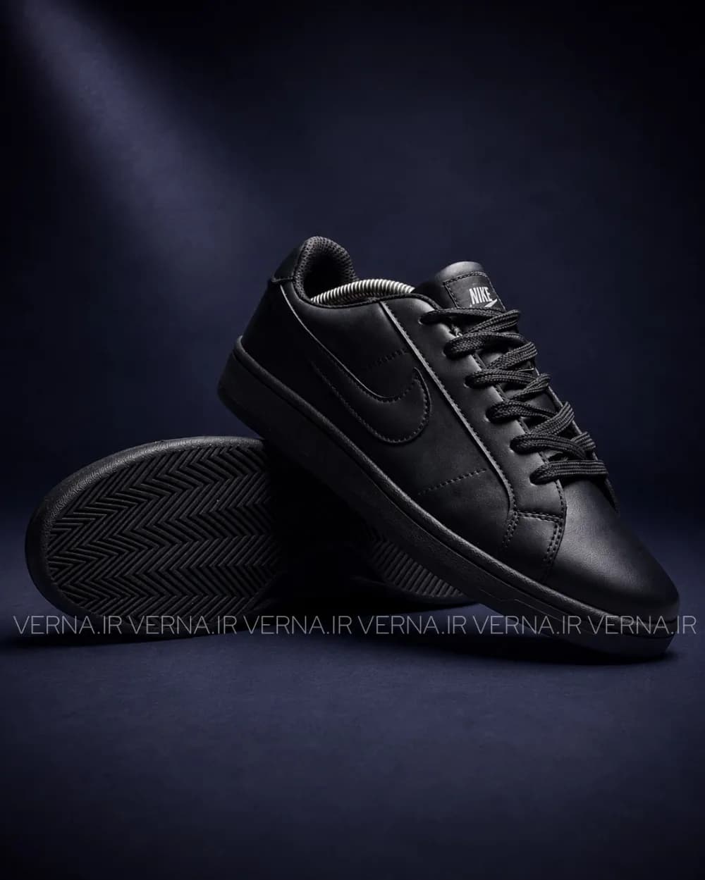 کتونی بغل تیکه NIKE — تصویر ۳