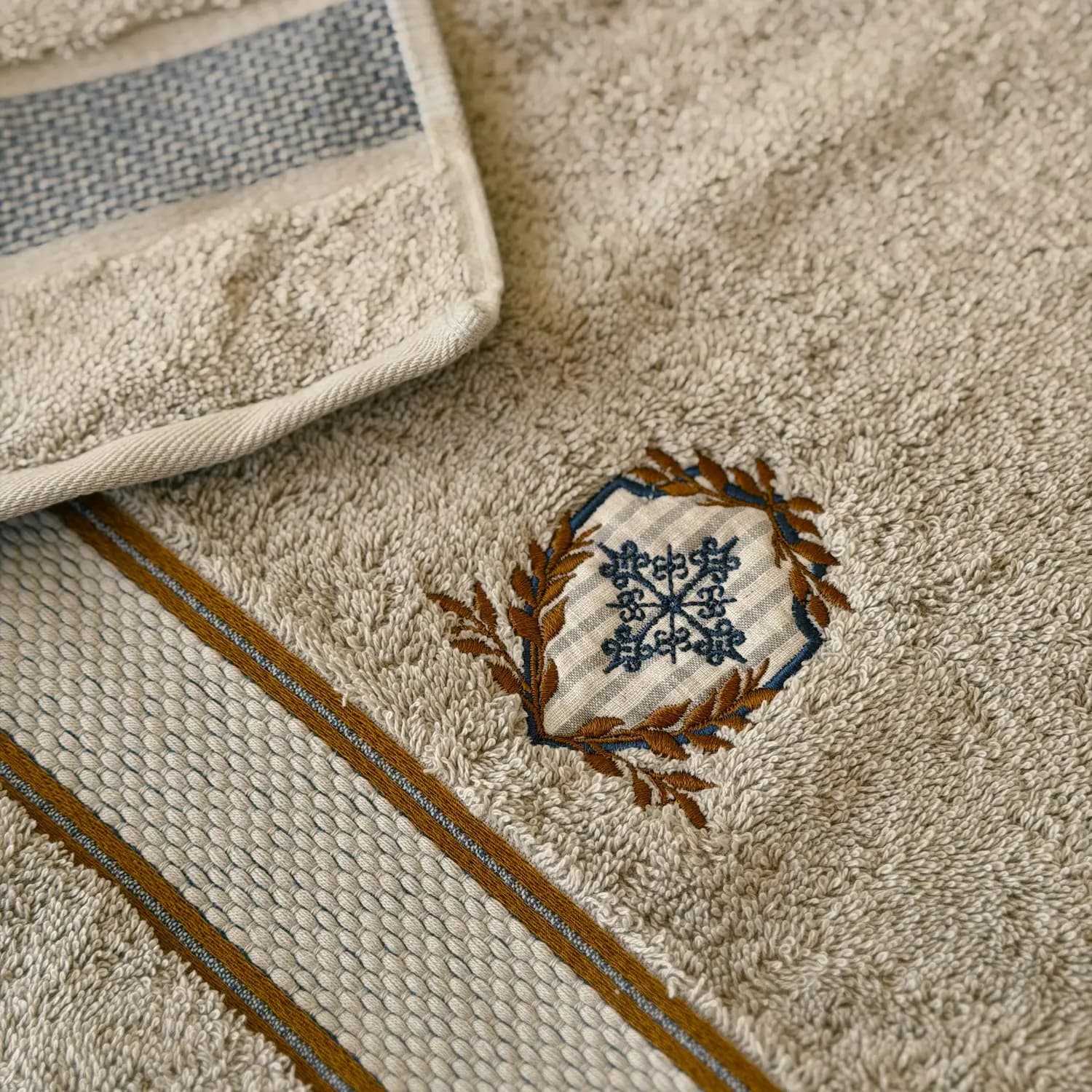 حوله حمام Latifa Erkek برند ecocotton سایز 150*80 — تصویر ۴