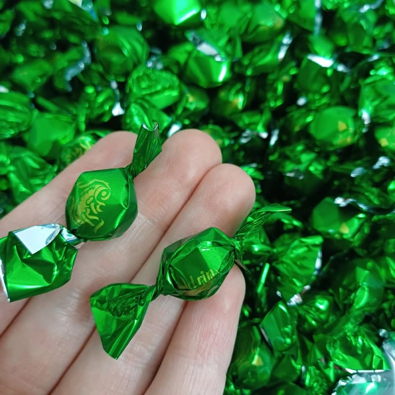 آبنبات مینی کندی سبز براق با طعم سیب(100گرمی)