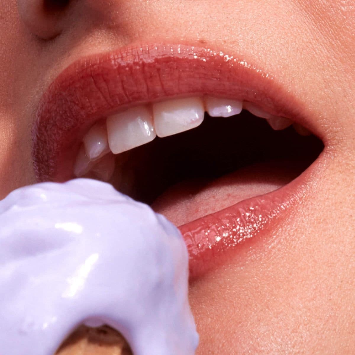 تينت لب تاور ٢٨ | Tower 28 LipSoftie Lip Treatment — تصویر ۵