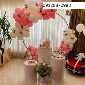 بادکنک آرایی تولد رنگ سفید طلایی