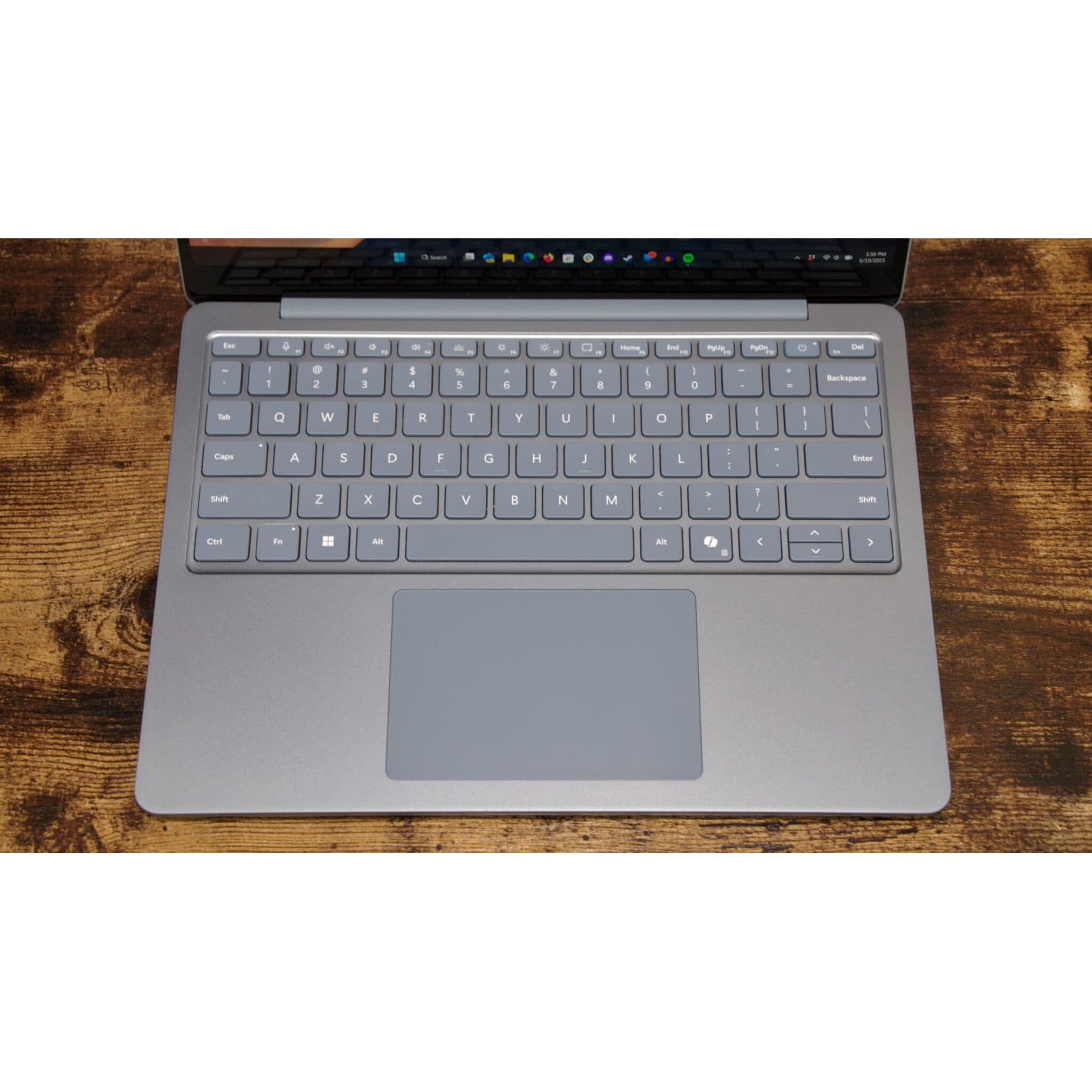 لپ‌تاپ لمسی ۱۳ اینچی مایکروسافت مدل Surface Laptop Copilot+ PC 2025 با Snapdragon X Plus، رم ۱۶ گیگابایت و SSD ۲۵۶ گیگابایت — تصویر ۸