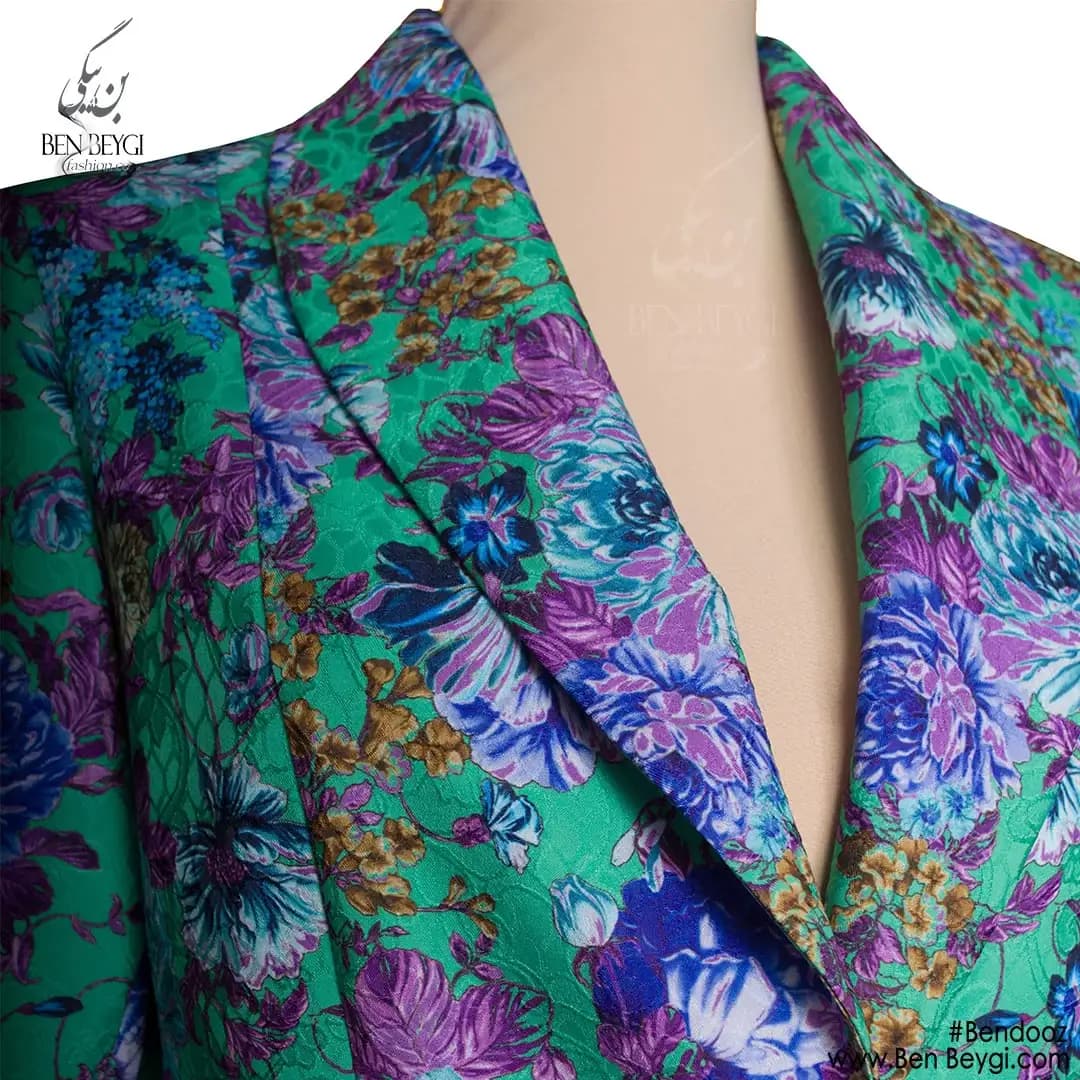 کت مجلسی زنانه فیروزه ای طرح گل یقه آرشال پارچه ژاکارد کد 25490 — تصویر ۳