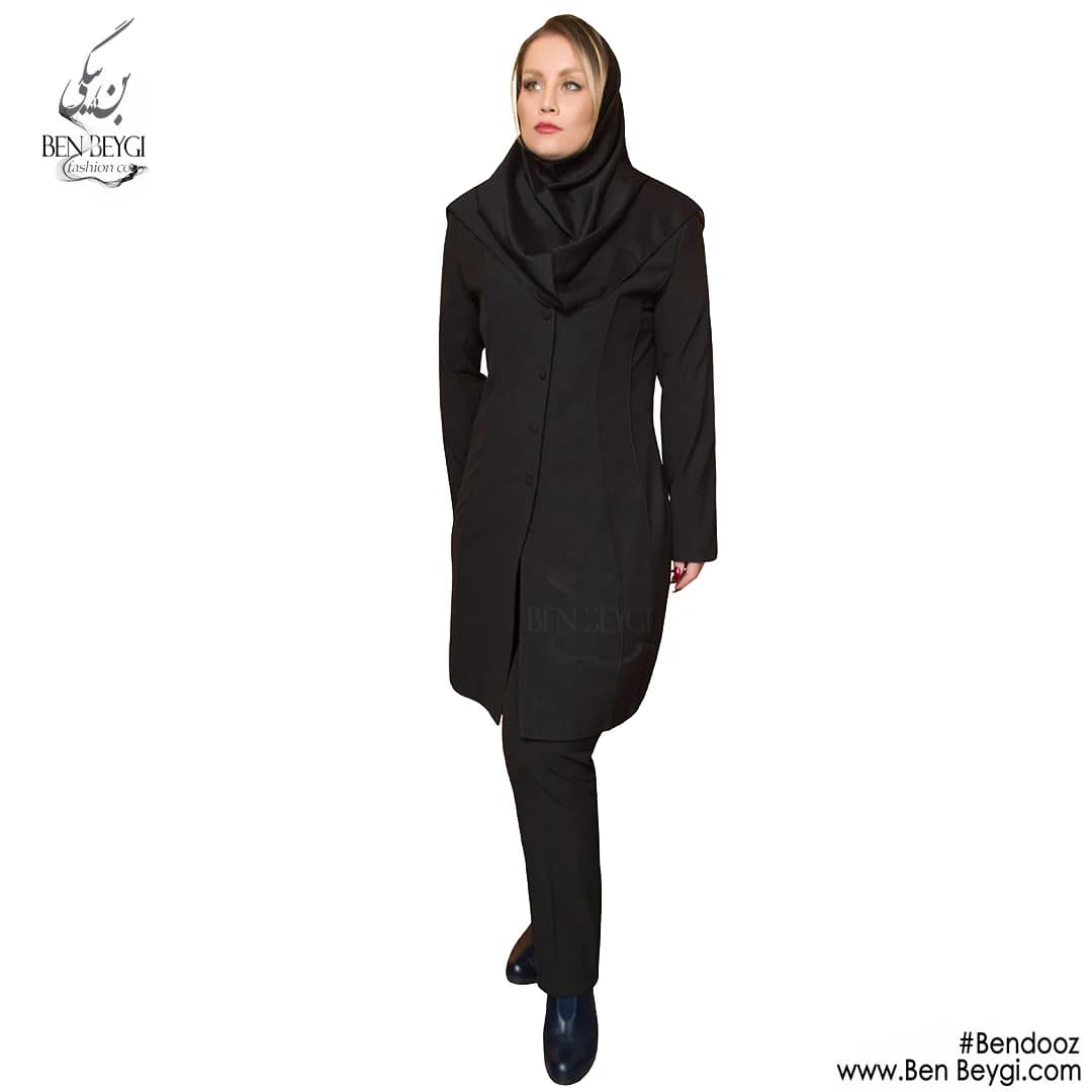 مانتو شلوار اداری مشکی مغزی دوزی دوبرش مدل یقه گرد پارچه بزیاق قد 95 کد RE-23480