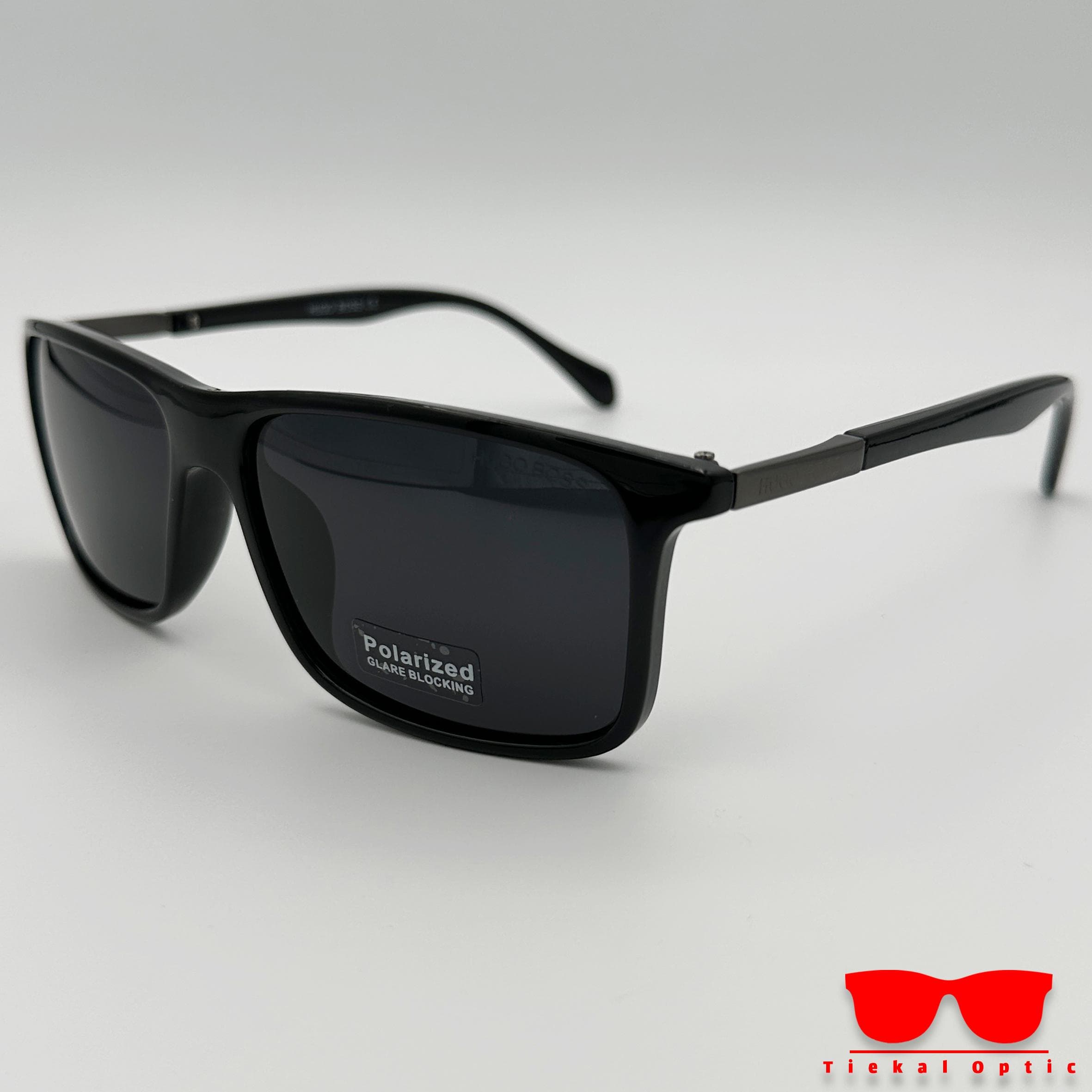 عینک آفتابی برند HUGO BOSS مدل 9462