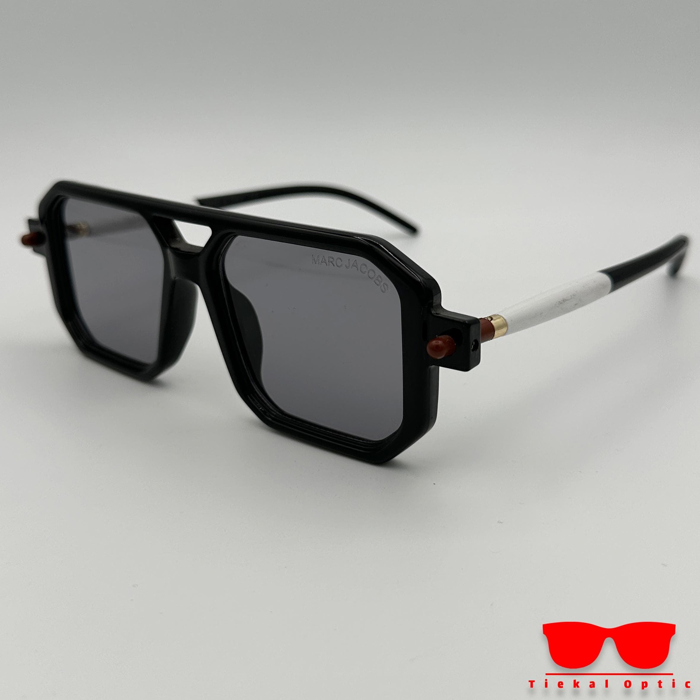 عینک آفتابی برند MARC JACOBS مدل 003