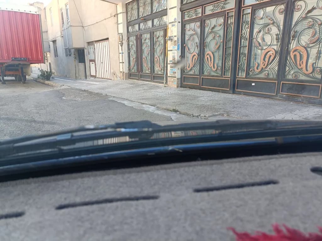 تیغه برف پاک کن خودرو مدل 22 مناسب برای پژو 405 و پارس بسته دو عددی کد B21041 — تصویر ۴
