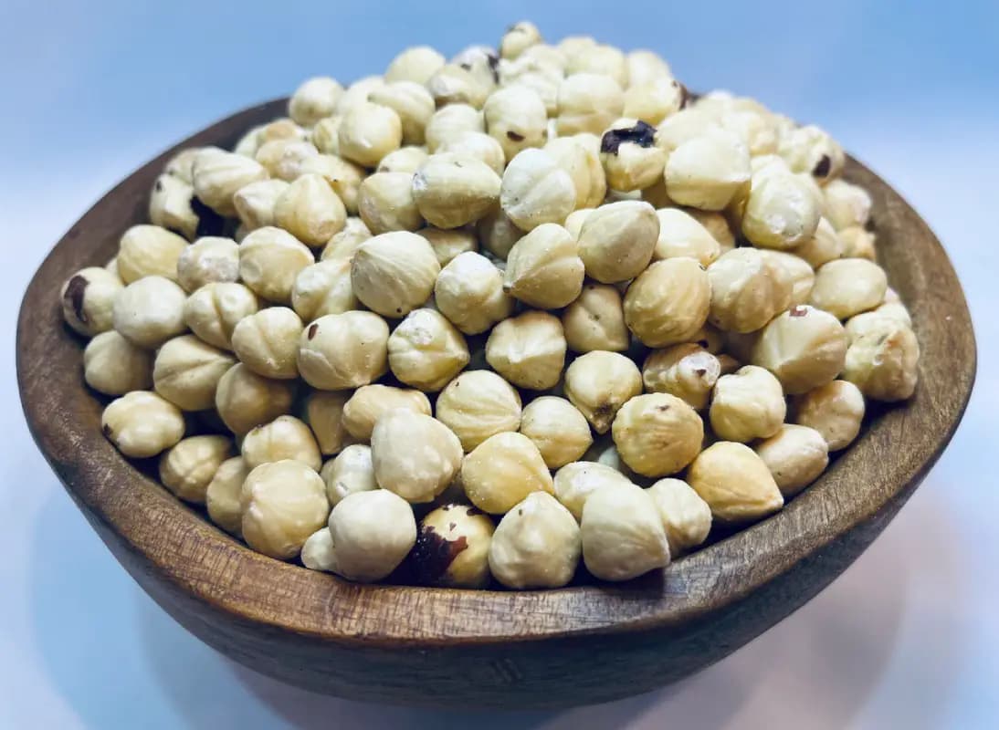 مغز فندق خام خارجی ۲۵۰ گرمی