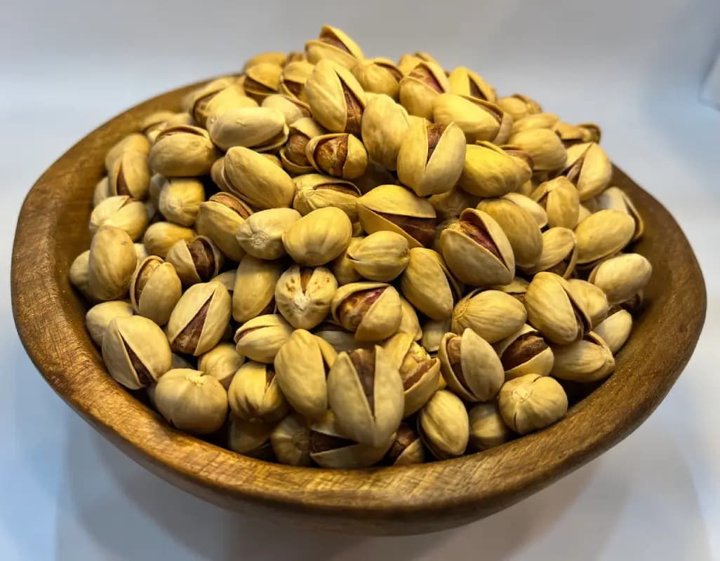 پسته فندقی توچین خام ۲۵۰ گرمی