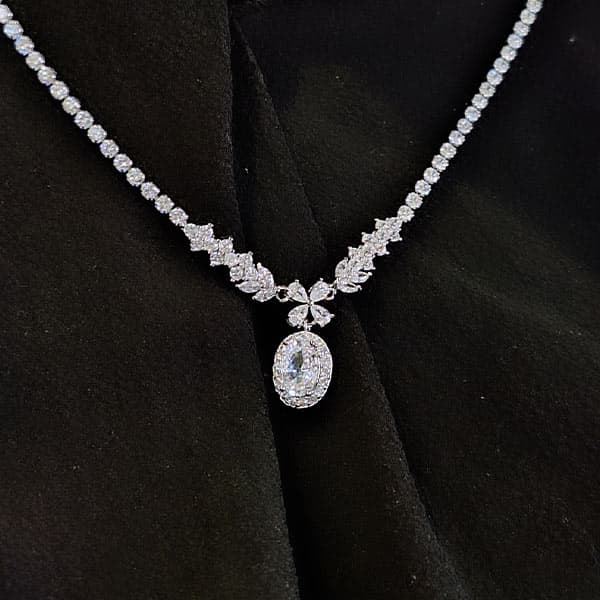 گردنبند دخترانه تنیسی استیل طرح گل سیلور — تصویر ۴