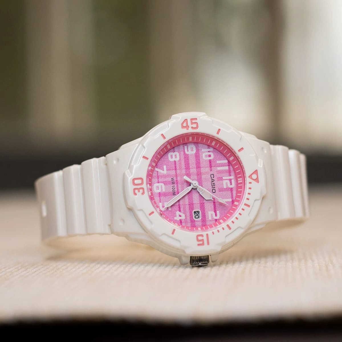 ساعت مچی زنانه کاسیو مدل CASIO-LRW-200H-4C — تصویر ۶