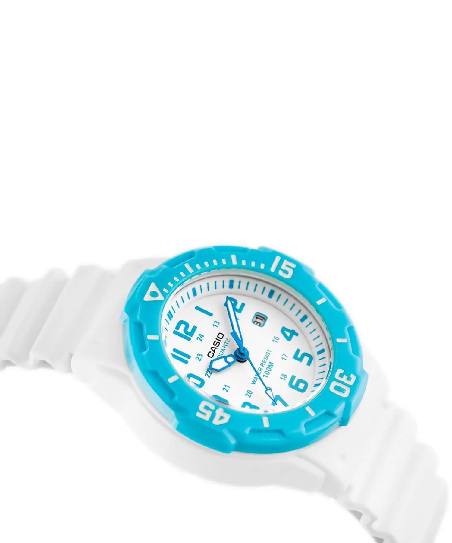 ساعت مچی زنانه کاسیو مدل CASIO-LRW-200H-2B — تصویر ۳