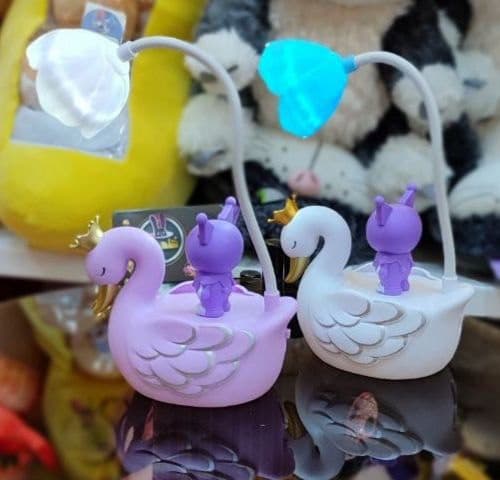 چراغ مطالعه کرومی طرح قو