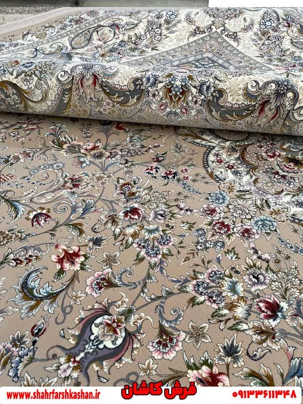 طرح آتریسا زمینه شنی فرش 1500 شانه دستباف گونه — تصویر ۲