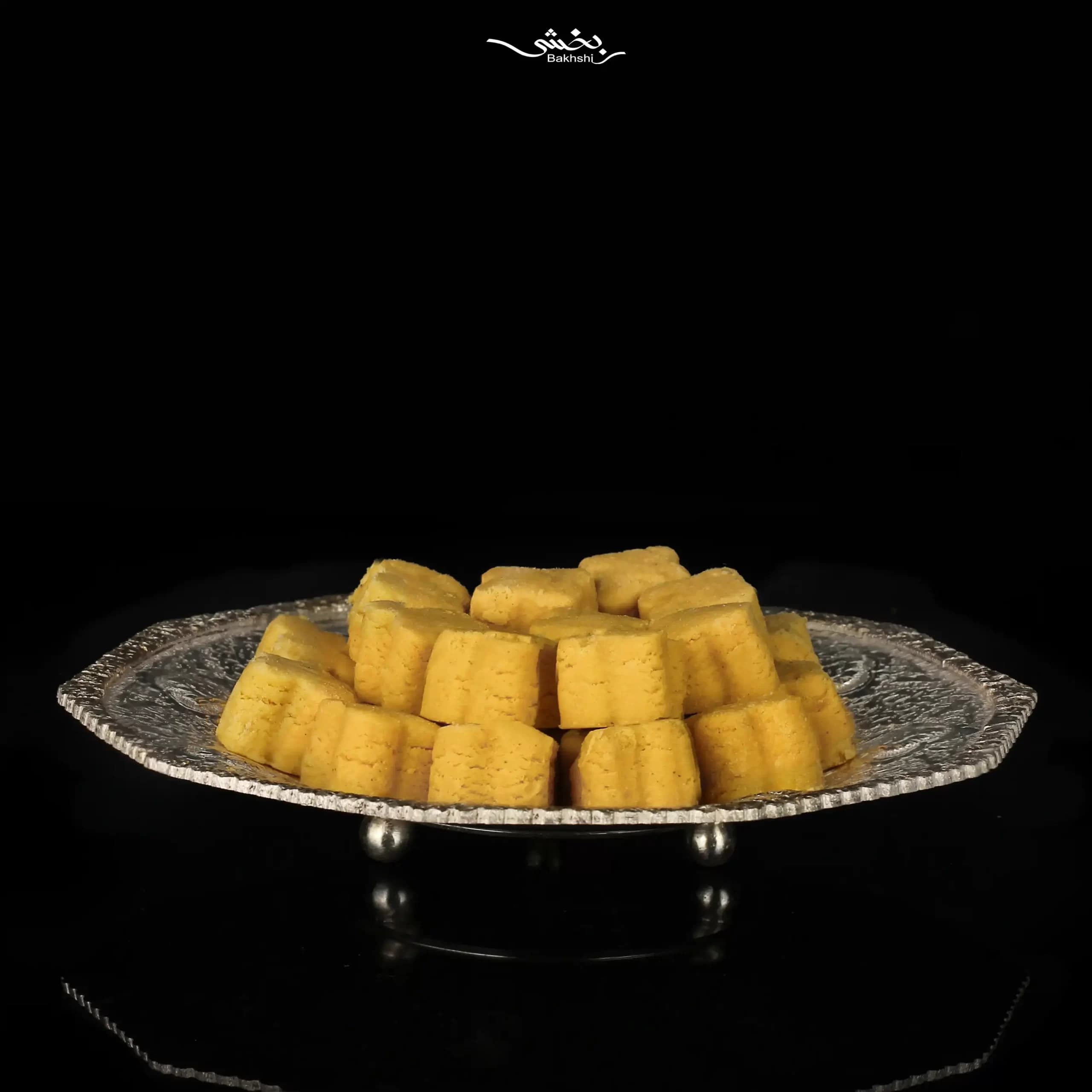 ست هفت پارچه بشقاب گرد پایه گلوله ای ترنج اعلا — تصویر ۴