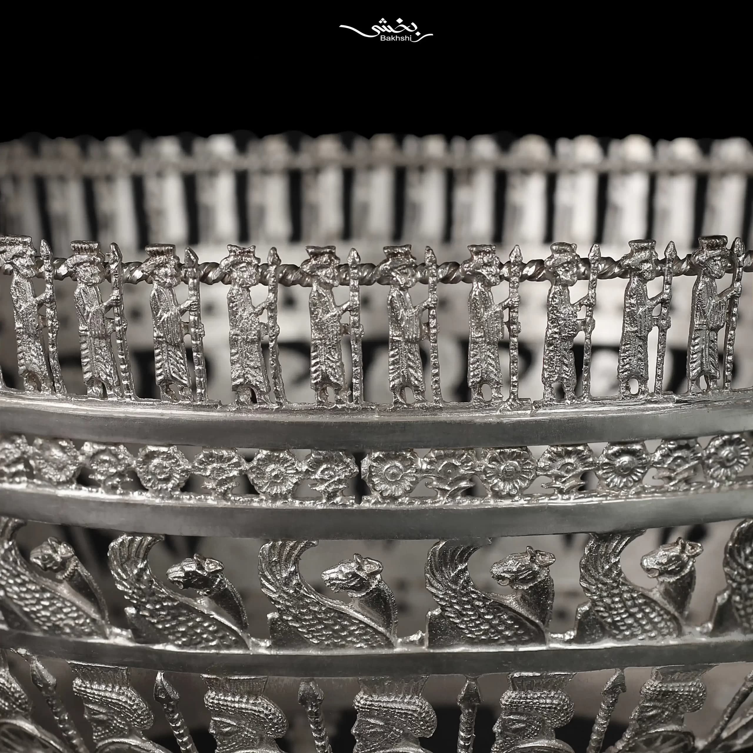 میوه خوری نقره پایه دار قلم تخت جمشید — تصویر ۳