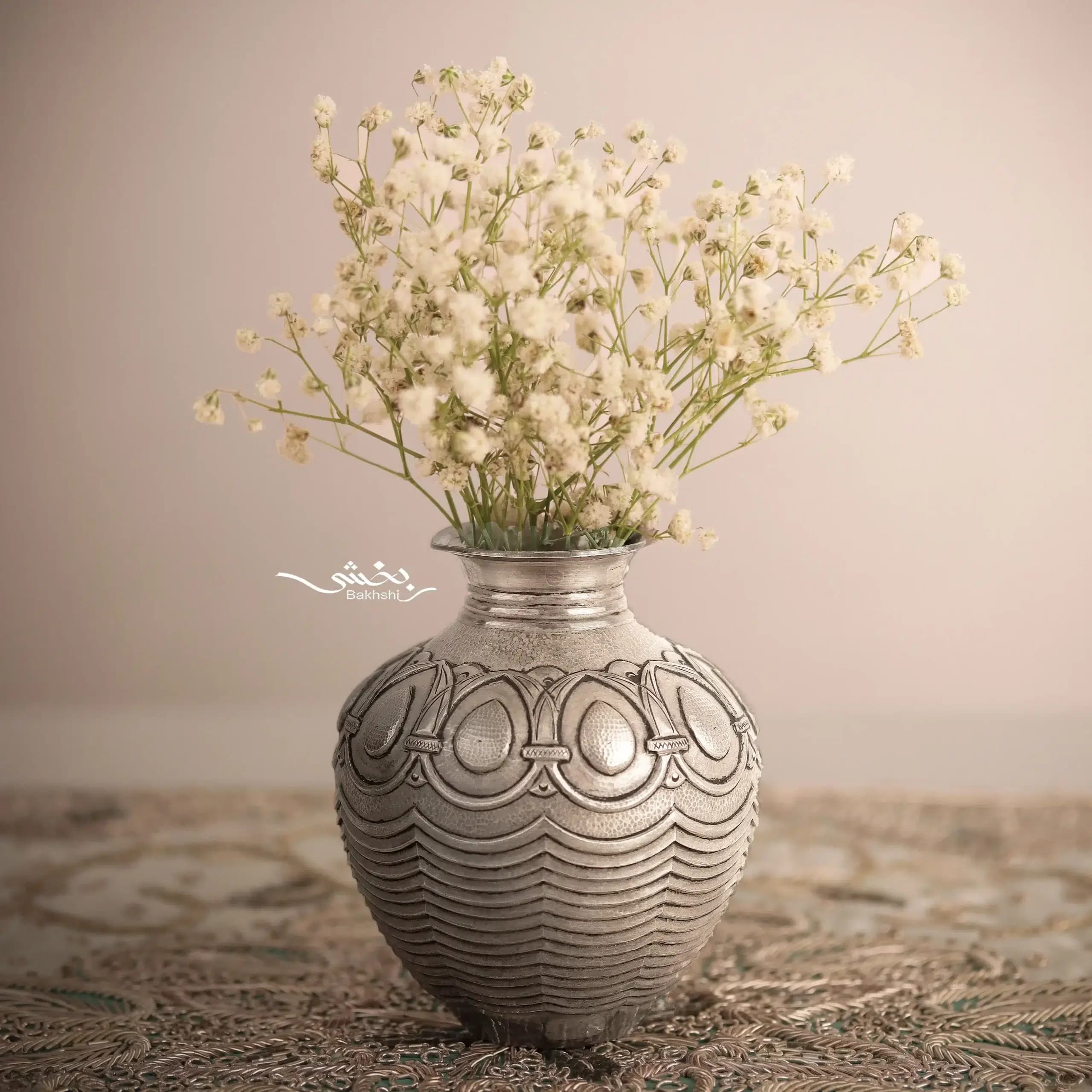 ست آینه گهواره ای نخودی و شمعدان سه شاخه ترنج — تصویر ۴