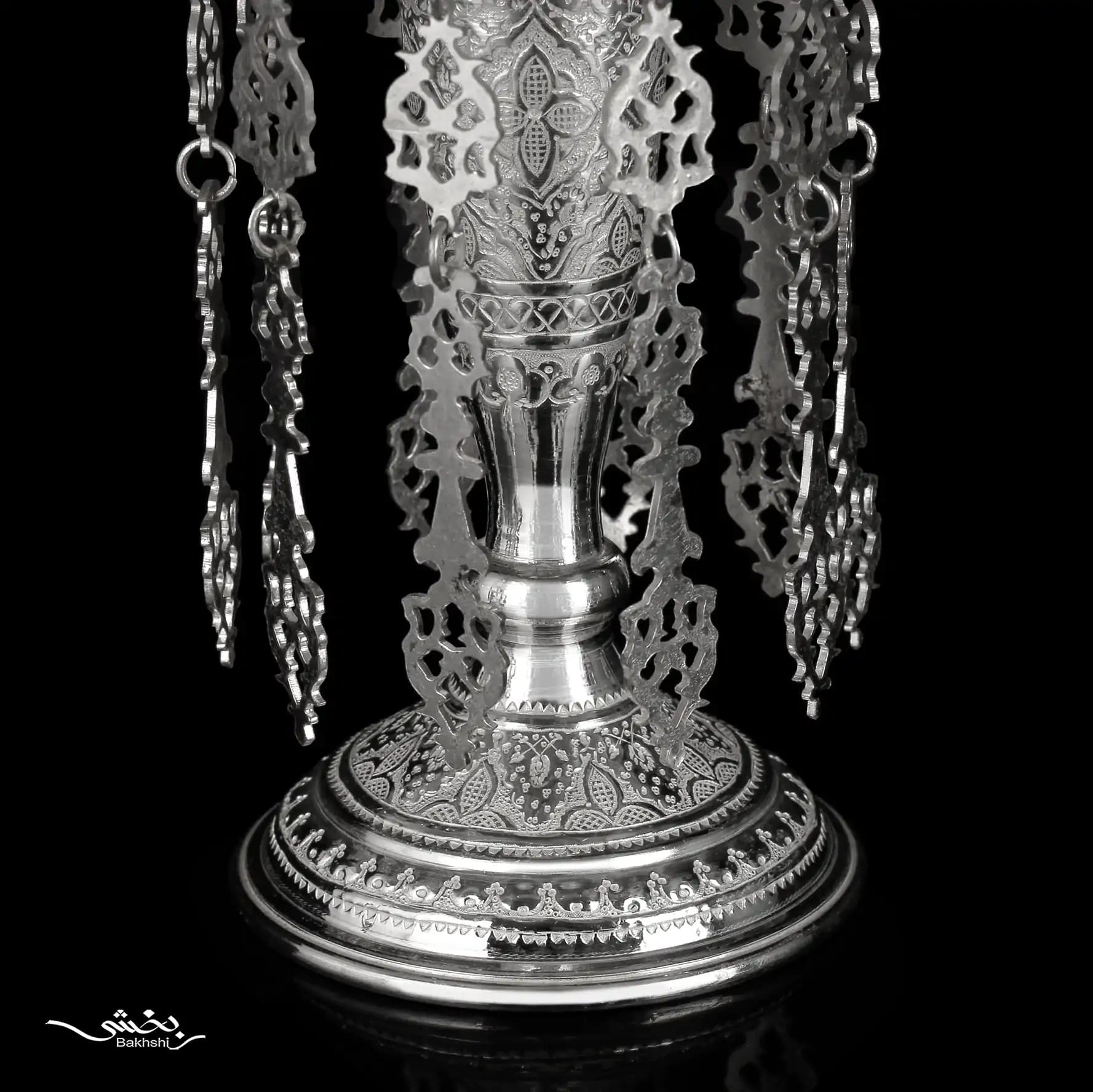 شمعدان نقره لاله آویزدار قلم اسلیمی — تصویر ۳