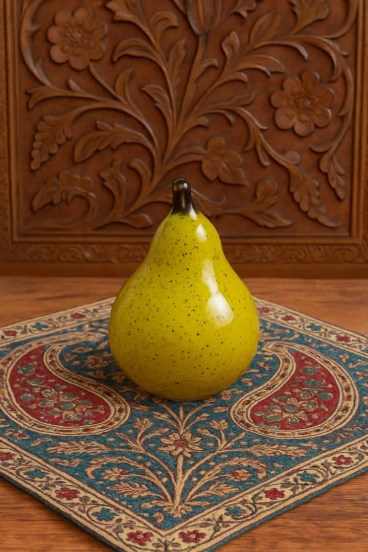 گلابی سرامیکی زینتی دکوری
