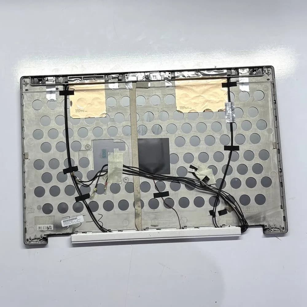 قاب پشت ال سی دی لپ تاپ اچ پی HP EliteBook 8770W – استوک — تصویر ۲