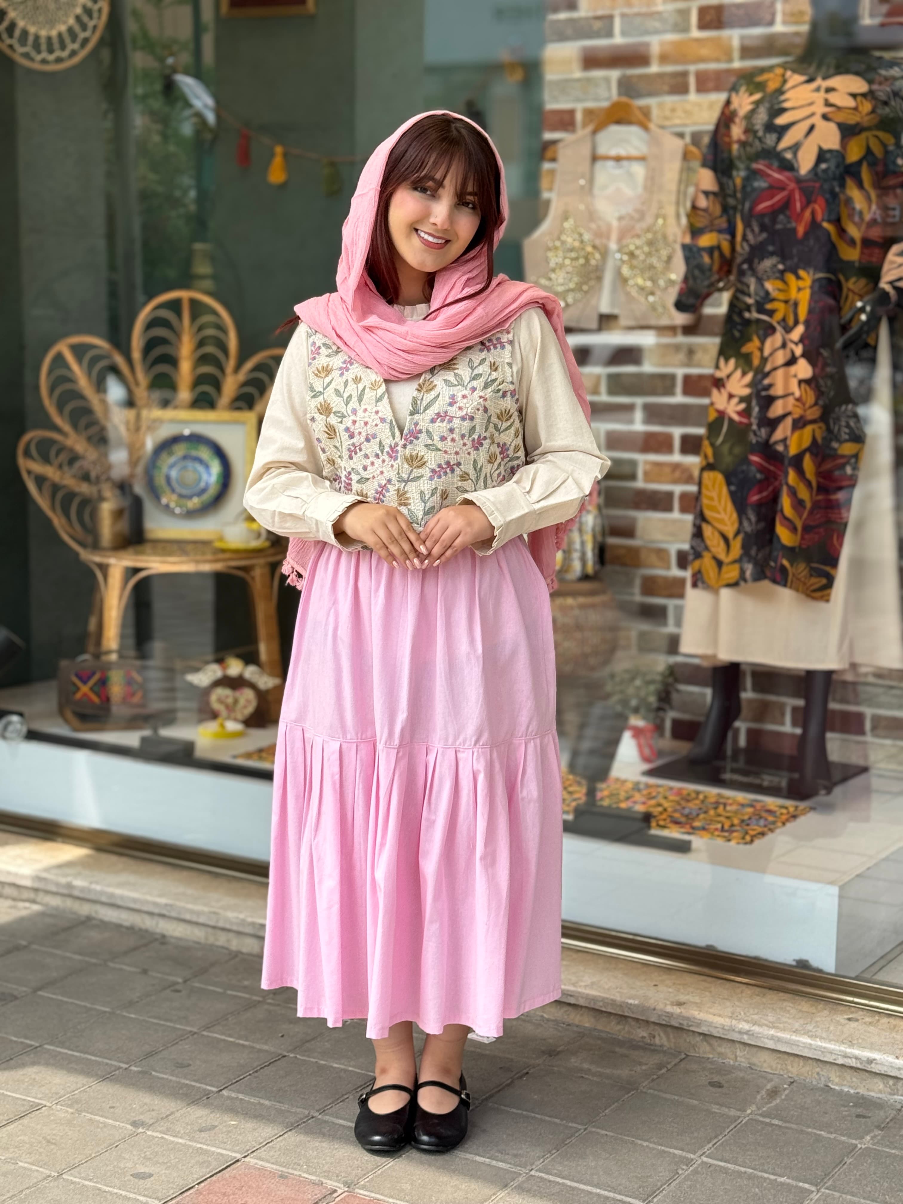 دامن چیندار صورتی