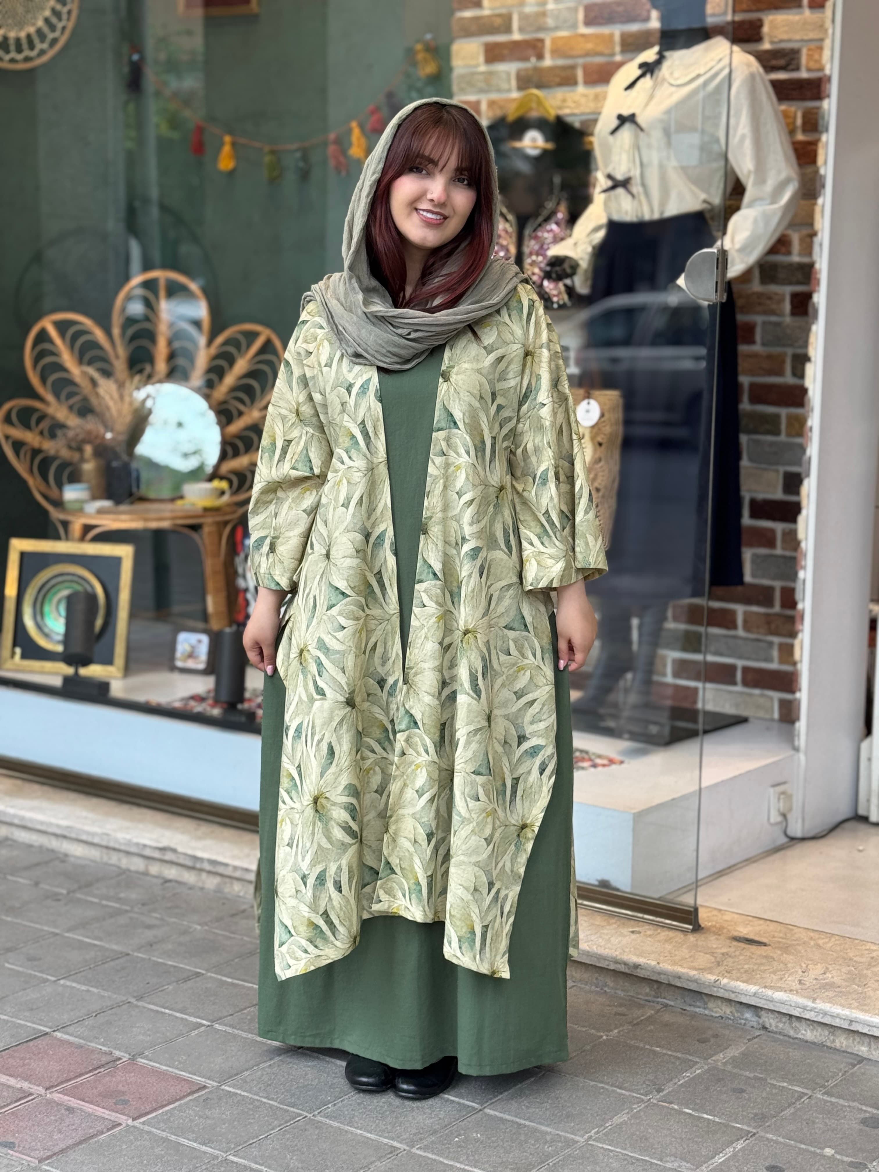 پانچ لارا کرم سبز طرح برگ