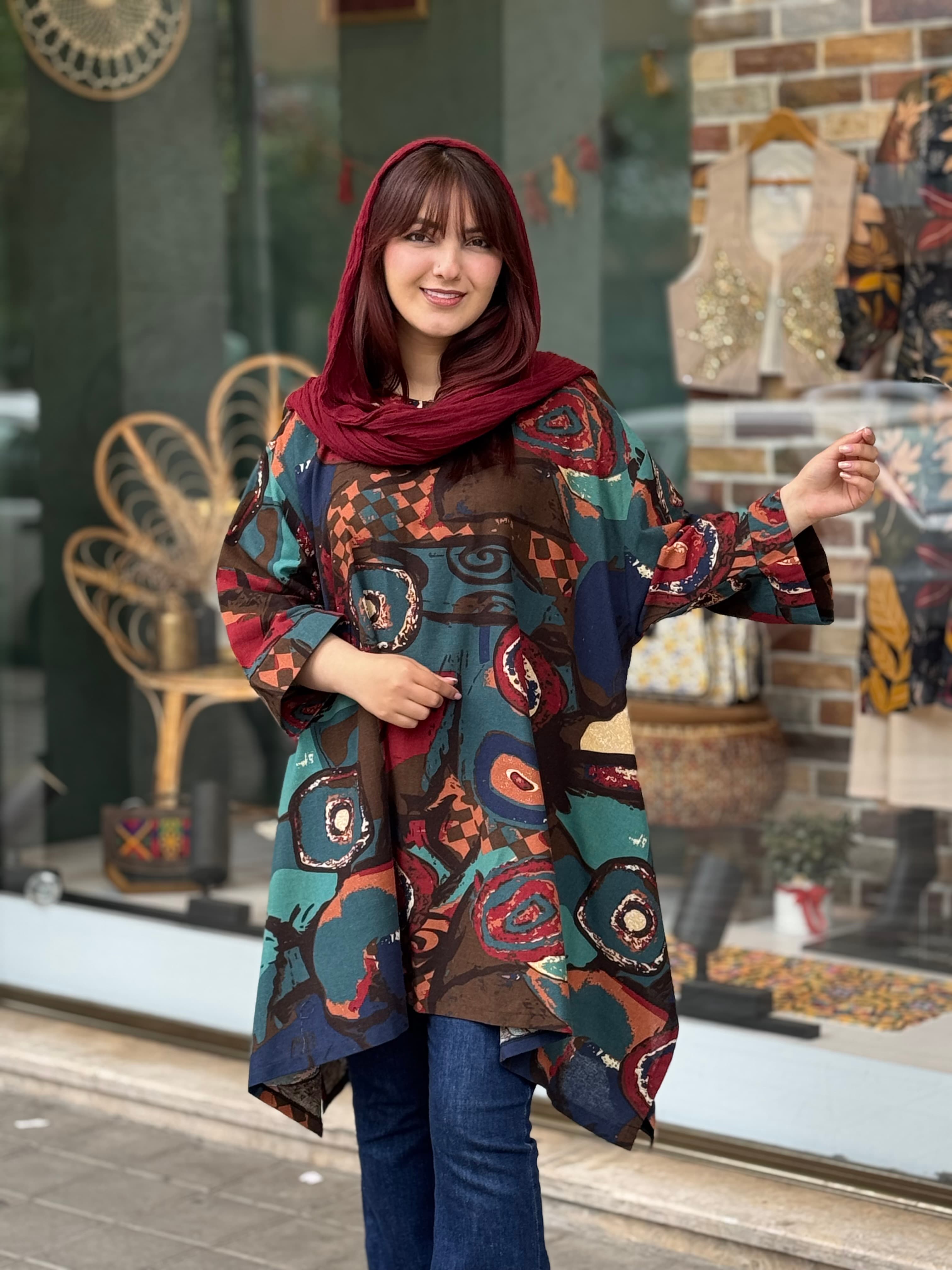 مانتو جلوبسته هنری طرح های رنگی انتزاعی — تصویر ۲