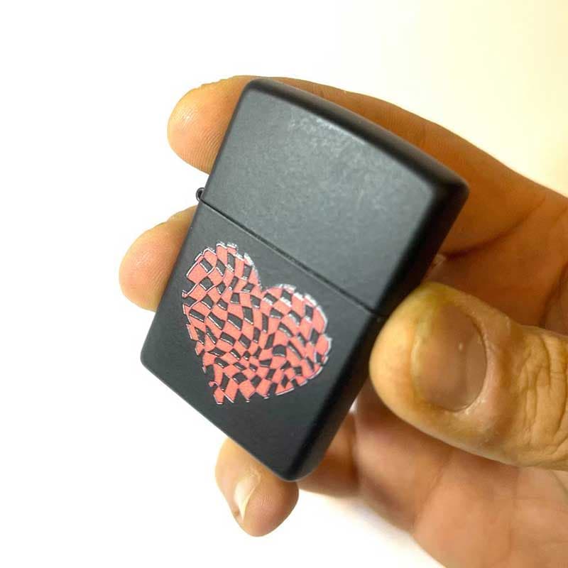 فندک زیپو اصل طرح قلب مدل 48719 zippo — تصویر ۴