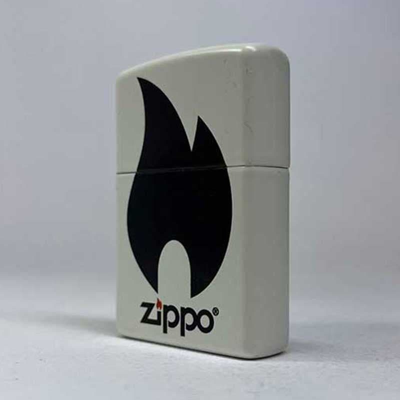 فندک زیپو اصل لوگو 214 zippo and large black flame