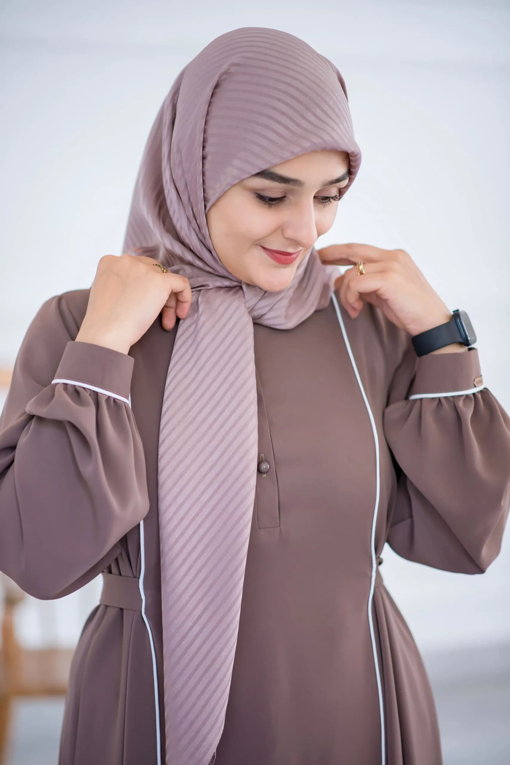 مانتوعبایی گیسو بیسیک — تصویر ۴