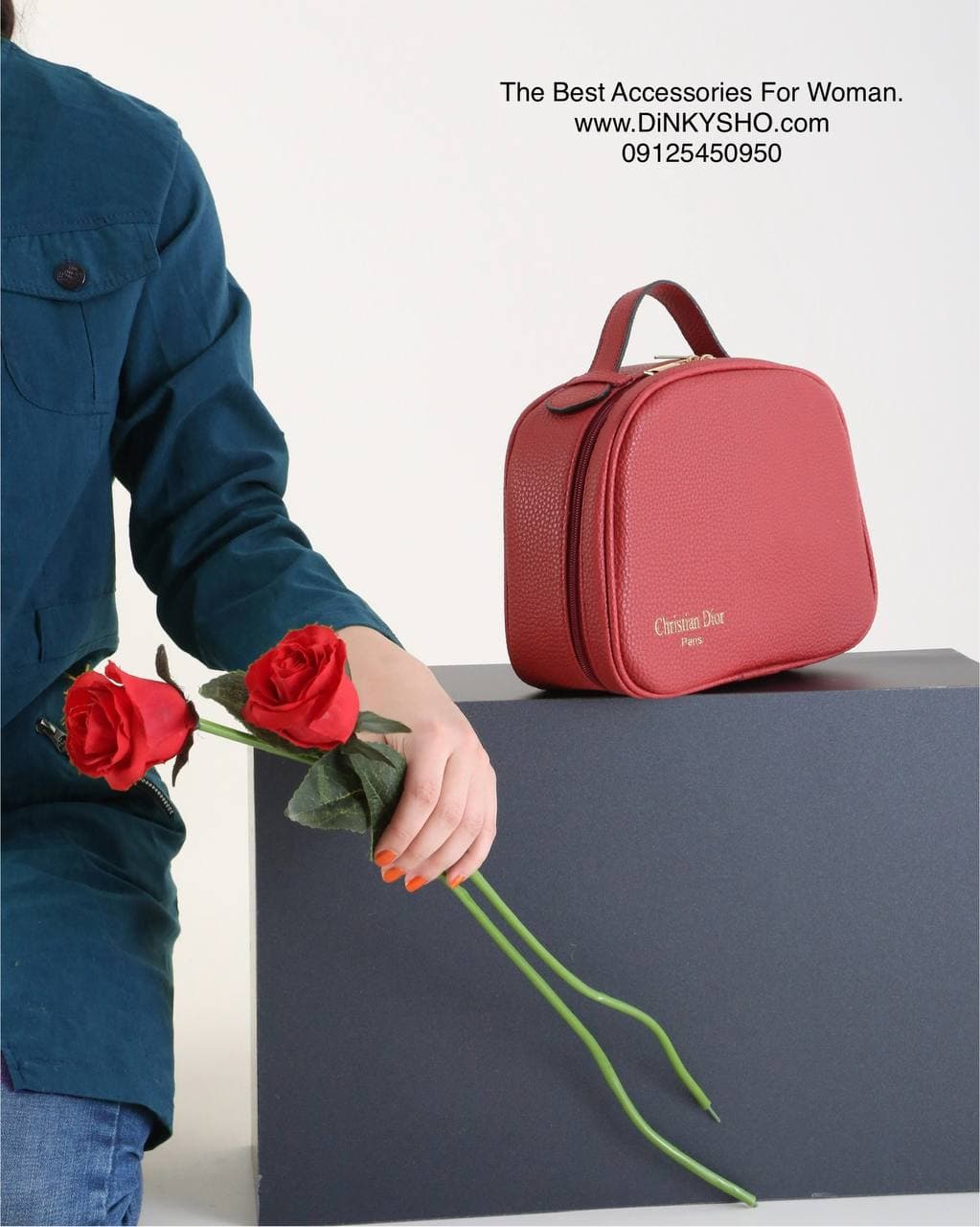 کیف آرایشی صندوقی برند Dior رنگ شرابی