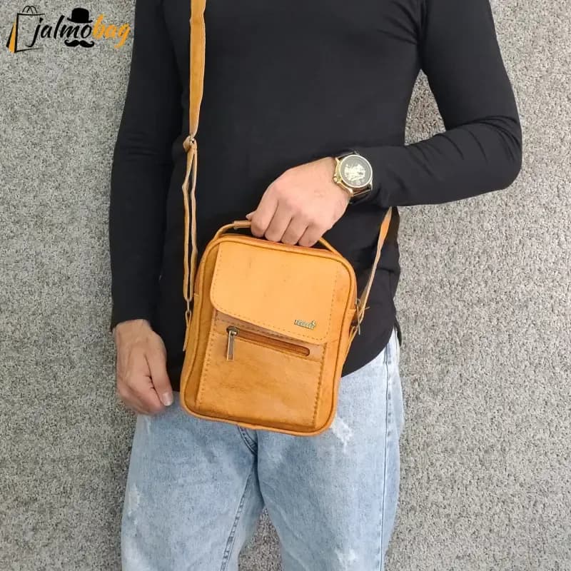 کیف دوشی چرمی اسپرت بزرگ چرم صنعتی مشکی خردلی قهوهای تیره — تصویر ۱۱