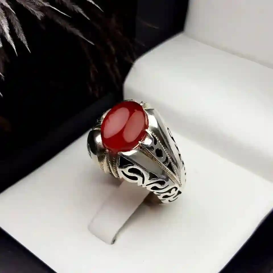 انگشتر مردانه عقیق یمنی سرخ خوشرنگ کد 2071